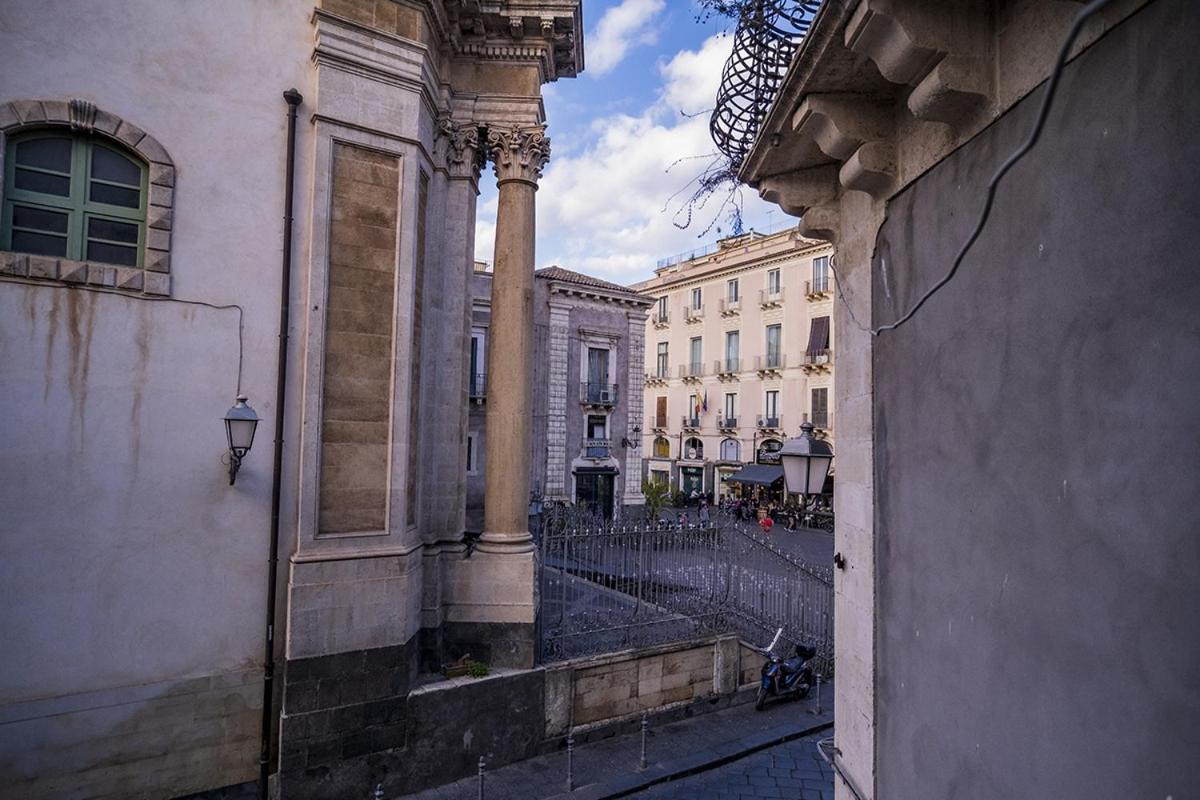 Charme Catania Central Suites Exterior photo