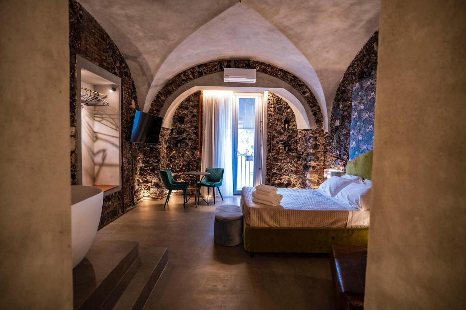 Charme Catania Central Suites Exterior photo